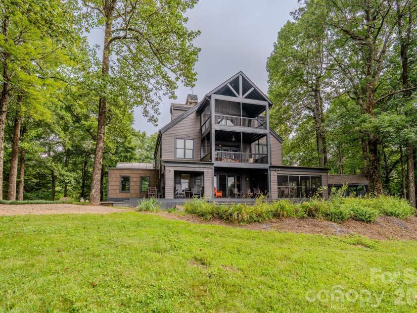 42 Wild Magnolia Way, Zirconia, NC 28790.  MLS# CAR4335152, YatesRealty ID 10368. 