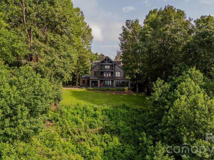42 Wild Magnolia Way, Zirconia, NC 28790.  MLS# CAR4335152, YatesRealty ID 10368. 