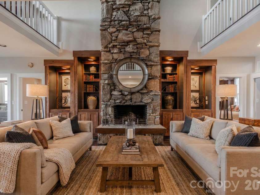 42 Wild Magnolia Way, Zirconia, NC 28790.  MLS# CAR4335152, YatesRealty ID 10368. 