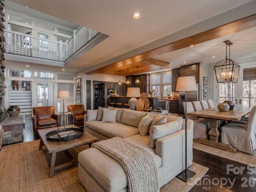 42 Wild Magnolia Way, Zirconia, NC 28790.  MLS# CAR4335152, YatesRealty ID 10368. 