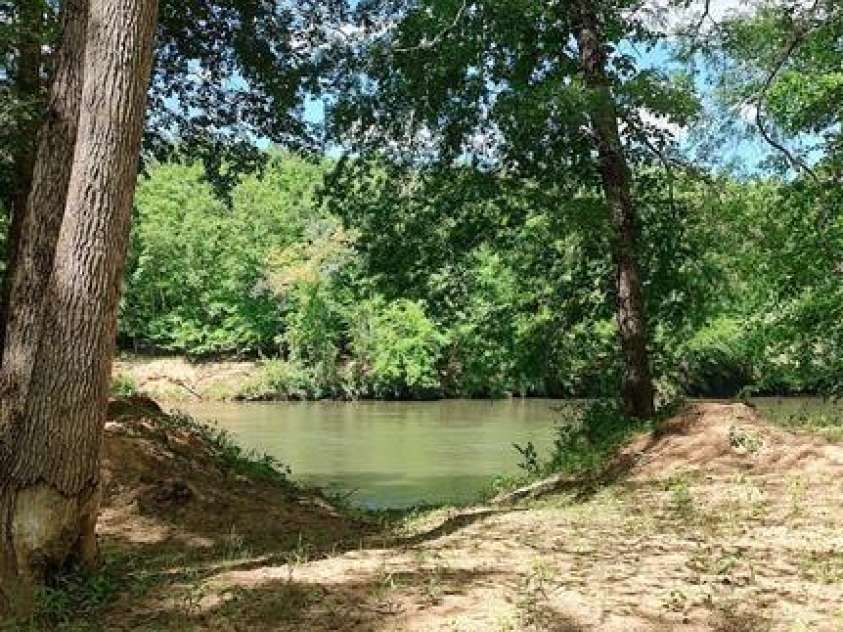 105 Cranberry Lane, Mooresboro, NC 28114.  MLS# CAR4313319, YatesRealty ID 1037. 