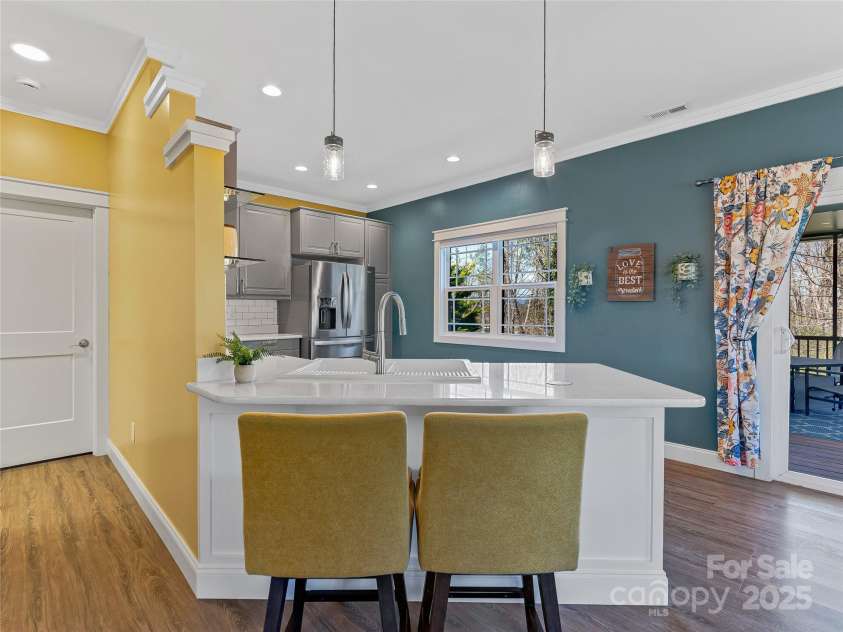 81 Salem Road, Weaverville, NC 28787.  MLS# CAR4242064, YatesRealty ID 10370. 