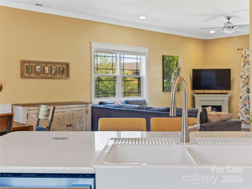 81 Salem Road, Weaverville, NC 28787.  MLS# CAR4242064, YatesRealty ID 10370. 