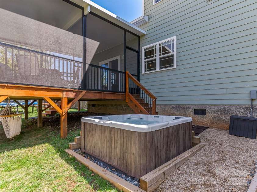 81 Salem Road, Weaverville, NC 28787.  MLS# CAR4242064, YatesRealty ID 10370. 