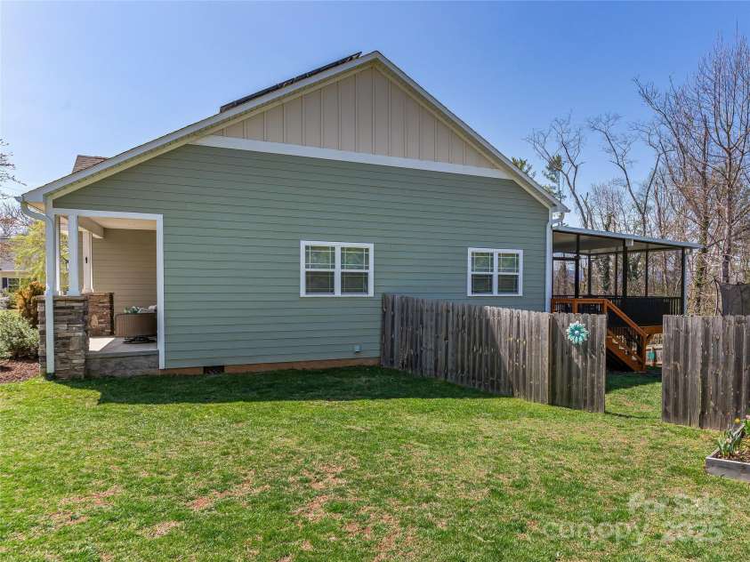 81 Salem Road, Weaverville, NC 28787.  MLS# CAR4242064, YatesRealty ID 10370. 