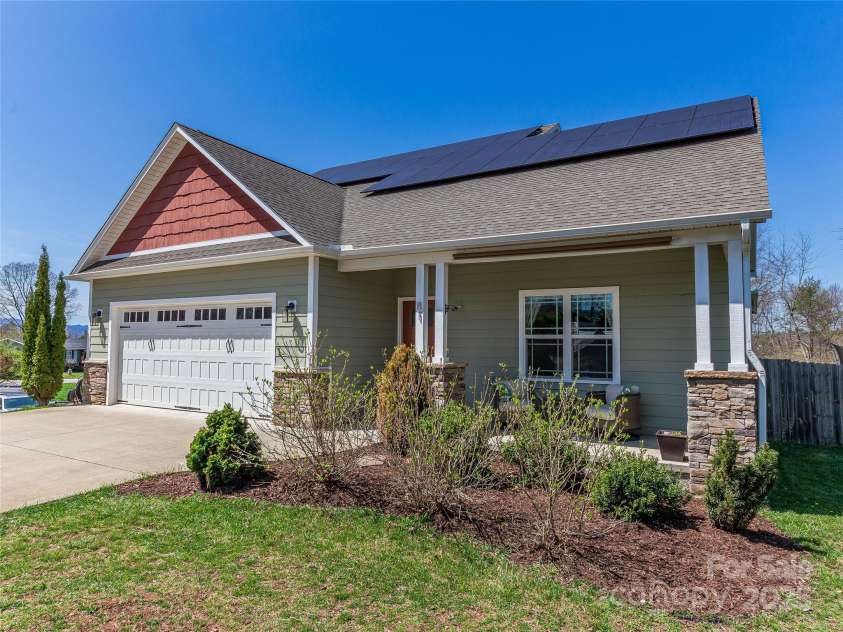 81 Salem Road, Weaverville, NC 28787.  MLS# CAR4242064, YatesRealty ID 10370. 