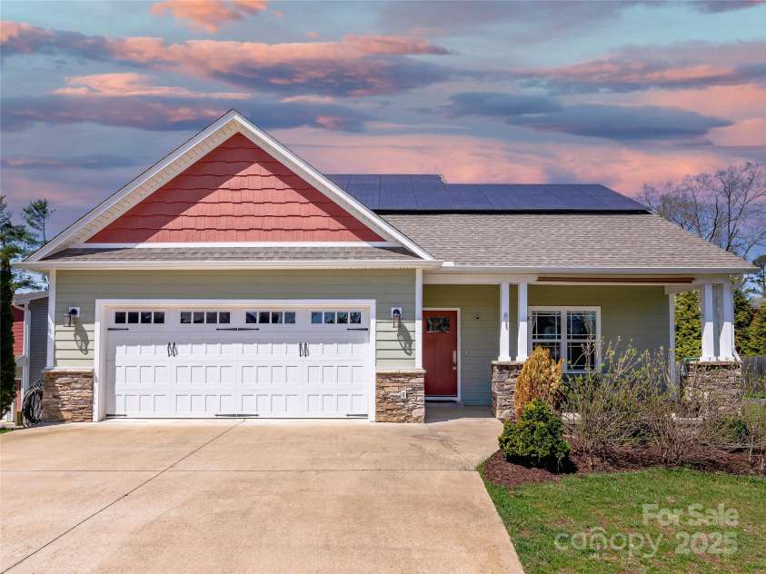 81 Salem Road, Weaverville, NC 28787.  MLS# CAR4242064, YatesRealty ID 10370. 