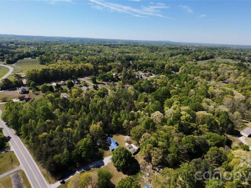 417 Stony Point Road, Kings Mountain, NC 28086.  MLS# CAR4368424, YatesRealty ID 10371. 