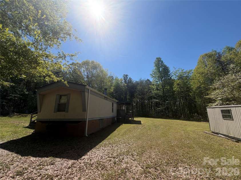 417 Stony Point Road, Kings Mountain, NC 28086.  MLS# CAR4368424, YatesRealty ID 10371. 