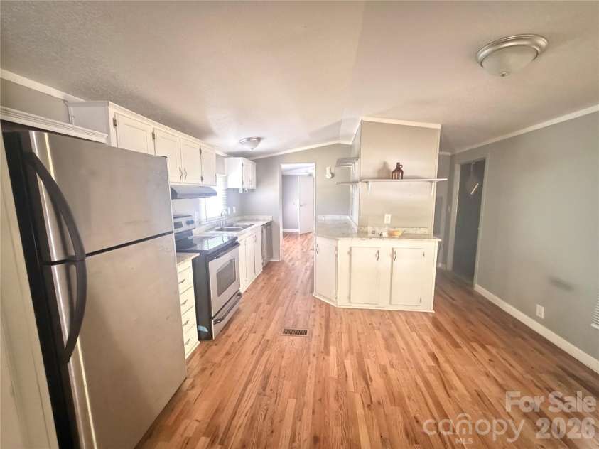 417 Stony Point Road, Kings Mountain, NC 28086.  MLS# CAR4368424, YatesRealty ID 10371. 