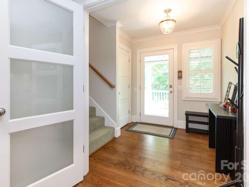 11 Lila Lane, Clyde, NC 28721.  MLS# CAR4424951, YatesRealty ID 10372. Foyer