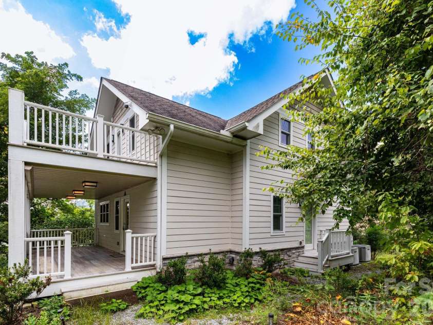11 Lila Lane, Clyde, NC 28721.  MLS# CAR4424951, YatesRealty ID 10372. Front of Home