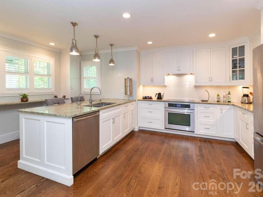 11 Lila Lane, Clyde, NC 28721.  MLS# CAR4424951, YatesRealty ID 10372. Kitchen