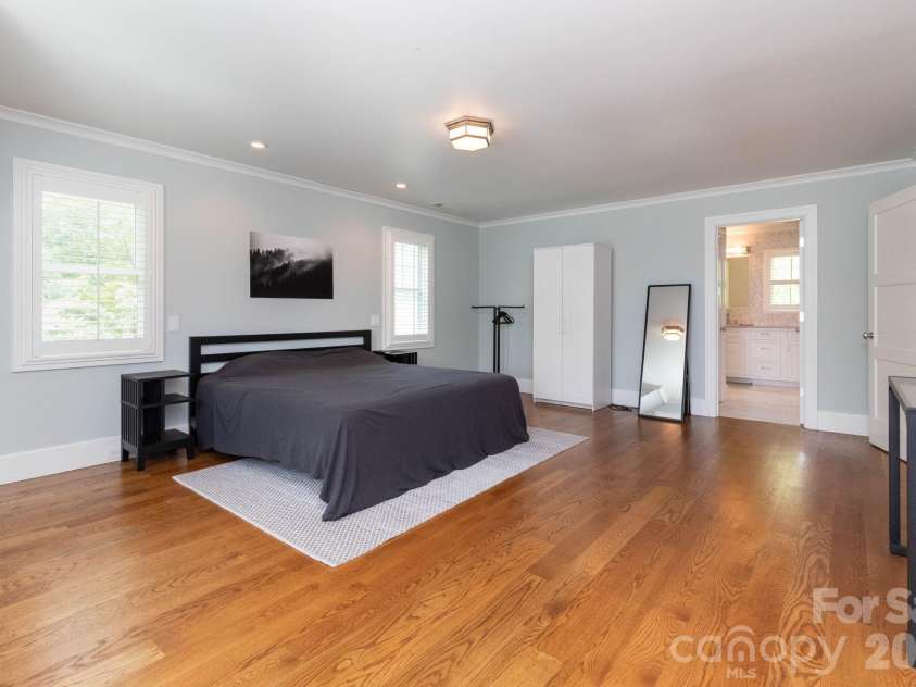 11 Lila Lane, Clyde, NC 28721.  MLS# CAR4424951, YatesRealty ID 10372. Primary Suite - Upper Level
