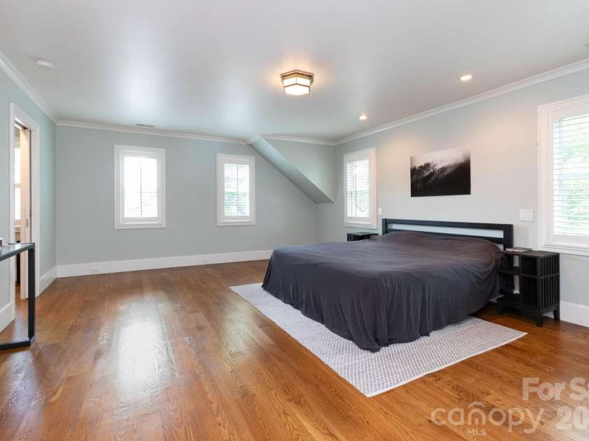 11 Lila Lane, Clyde, NC 28721.  MLS# CAR4424951, YatesRealty ID 10372. Primary Suite - Upper Level