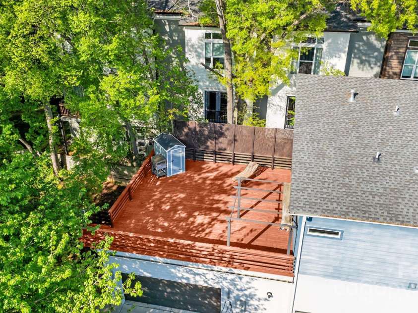 1121 Alexander Street, Charlotte, NC 28206.  MLS# CAR4245079, YatesRealty ID 10374. 