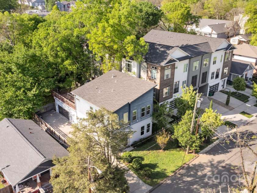 1121 Alexander Street, Charlotte, NC 28206.  MLS# CAR4245079, YatesRealty ID 10374. 