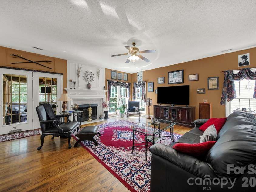 7210 Broadford Court, Charlotte, NC 28277.  MLS# CAR4302268, YatesRealty ID 10374. 