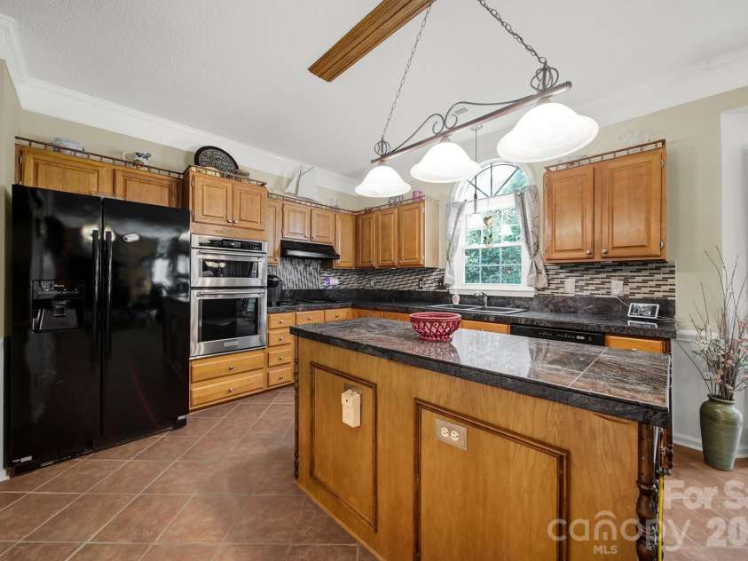 7210 Broadford Court, Charlotte, NC 28277.  MLS# CAR4302268, YatesRealty ID 10374. 