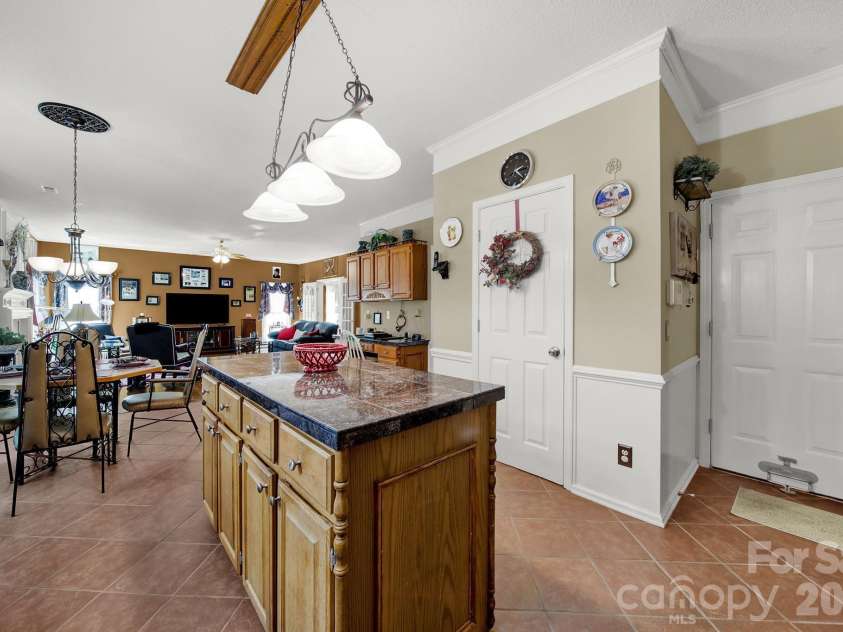 7210 Broadford Court, Charlotte, NC 28277.  MLS# CAR4302268, YatesRealty ID 10374. 