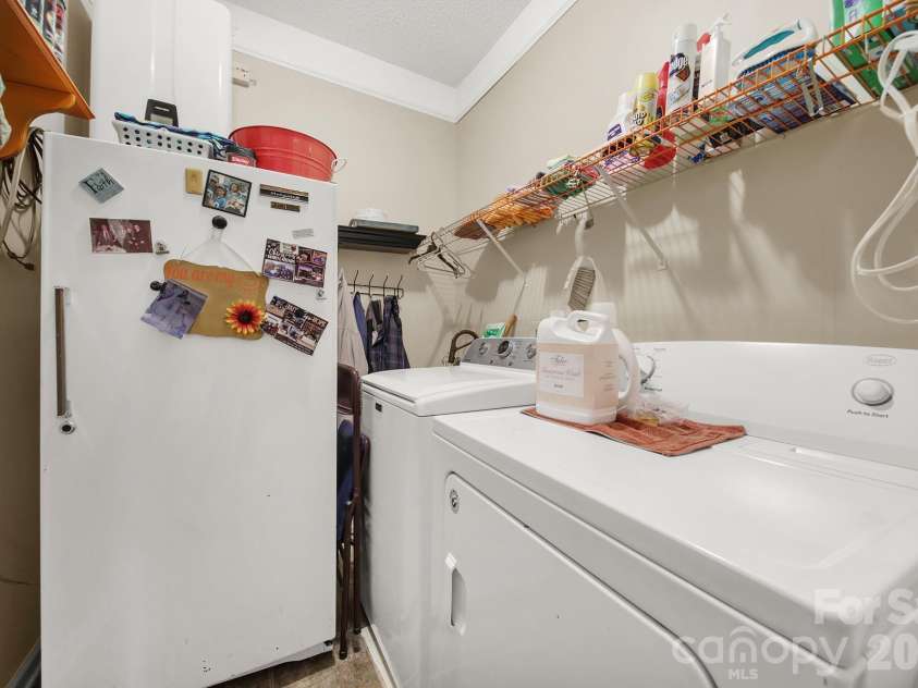 7210 Broadford Court, Charlotte, NC 28277.  MLS# CAR4302268, YatesRealty ID 10374. 