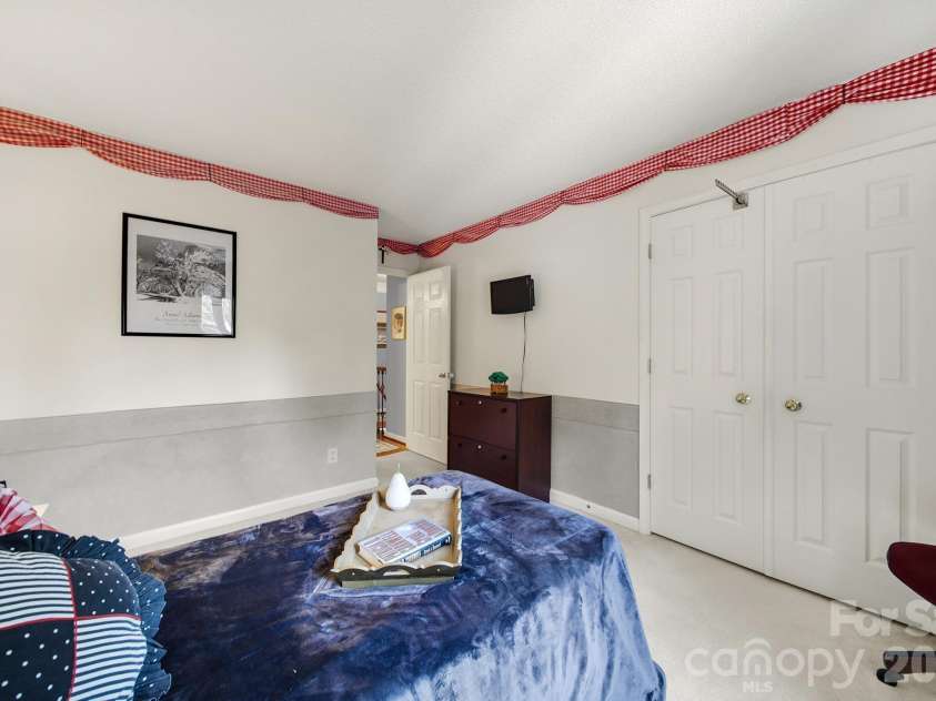 7210 Broadford Court, Charlotte, NC 28277.  MLS# CAR4302268, YatesRealty ID 10374. 