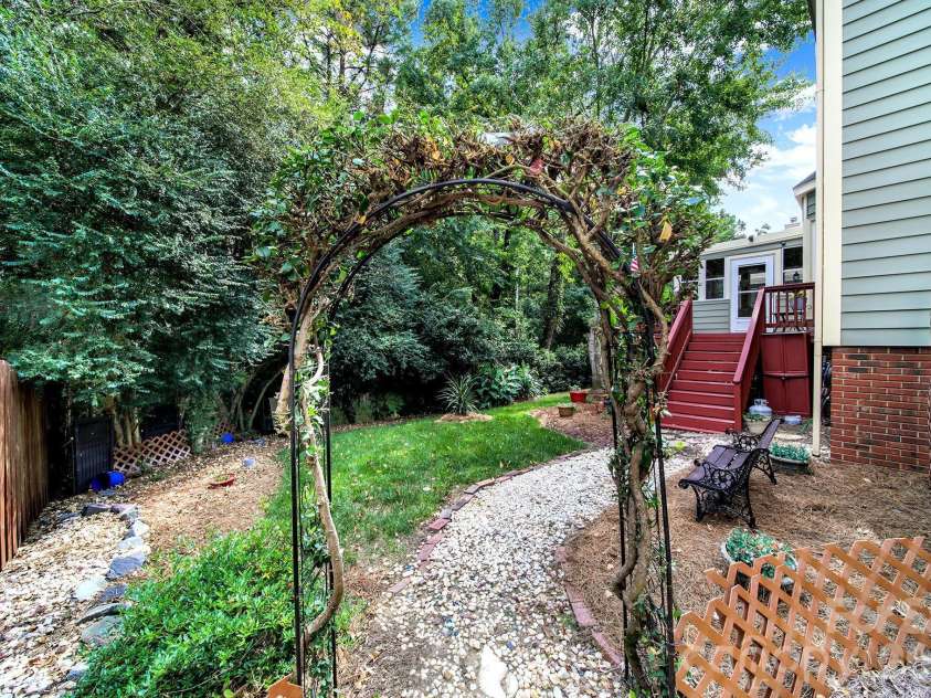 7210 Broadford Court, Charlotte, NC 28277.  MLS# CAR4302268, YatesRealty ID 10374. 