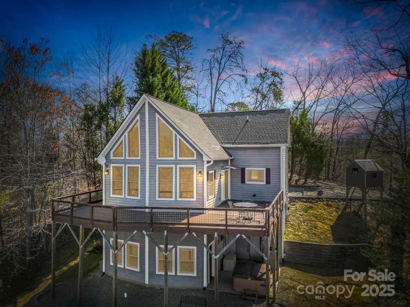 157 Silver Tree Lane, Lake Lure, NC 28746.  MLS# CAR4239946, YatesRealty ID 10377. 
