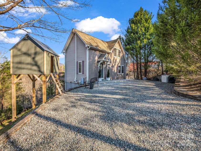 157 Silver Tree Lane, Lake Lure, NC 28746.  MLS# CAR4239946, YatesRealty ID 10377. 