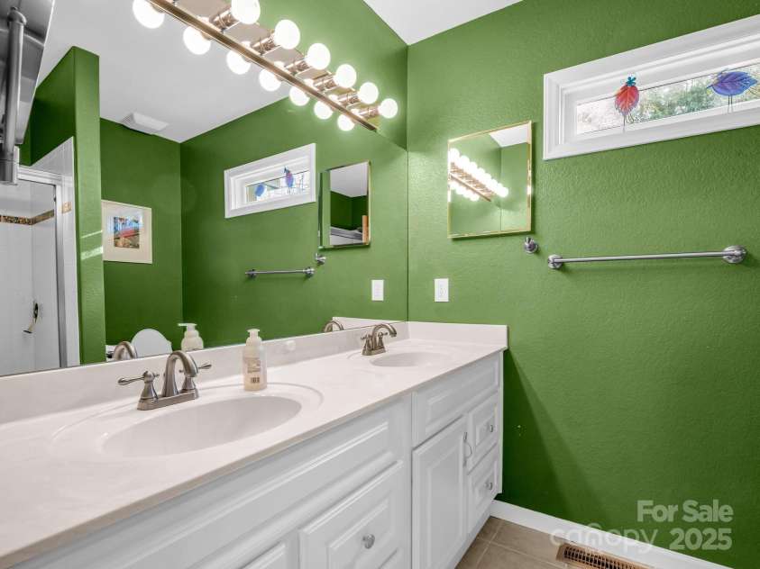 157 Silver Tree Lane, Lake Lure, NC 28746.  MLS# CAR4239946, YatesRealty ID 10377. 