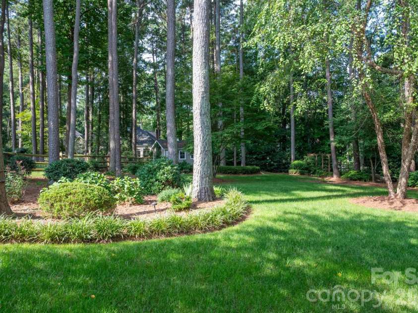 195 Cove Creek Loop, Mooresville, NC 28117.  MLS# CAR4367151, YatesRealty ID 10377. 