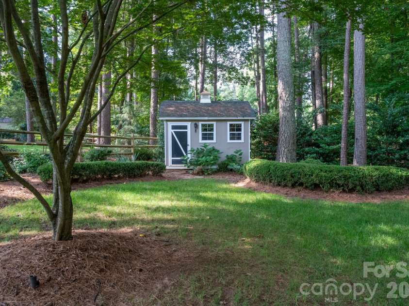 195 Cove Creek Loop, Mooresville, NC 28117.  MLS# CAR4367151, YatesRealty ID 10377. 
