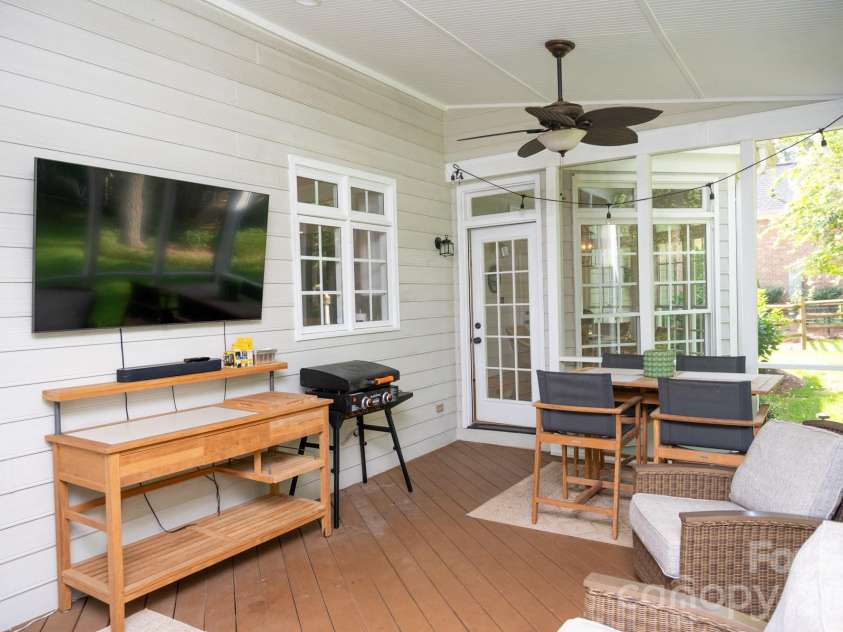195 Cove Creek Loop, Mooresville, NC 28117.  MLS# CAR4367151, YatesRealty ID 10377. 