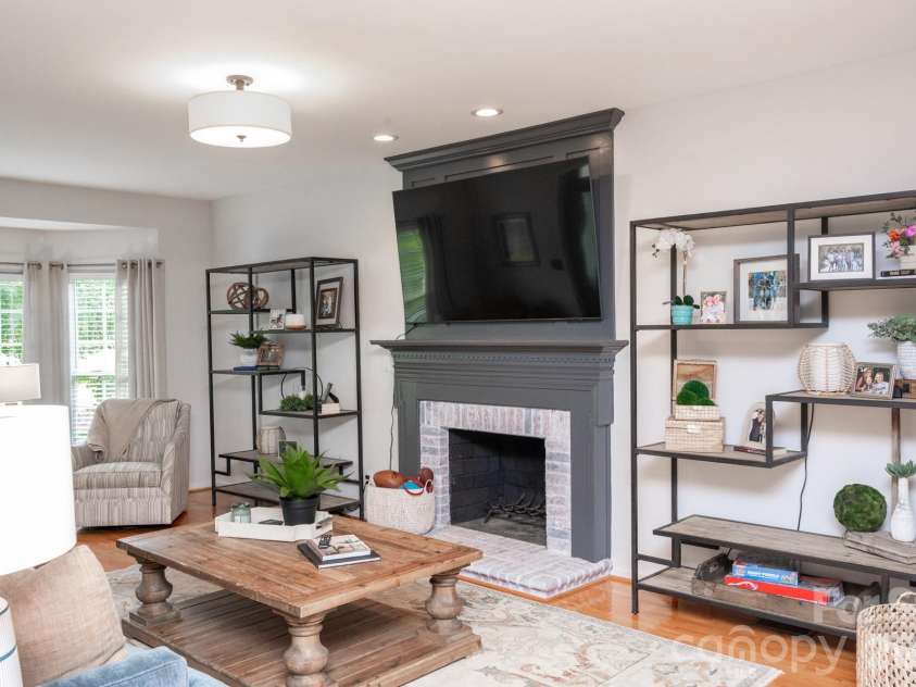 195 Cove Creek Loop, Mooresville, NC 28117.  MLS# CAR4367151, YatesRealty ID 10377. 