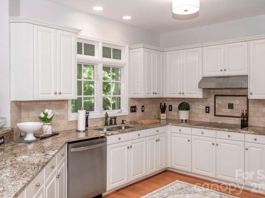195 Cove Creek Loop, Mooresville, NC 28117.  MLS# CAR4367151, YatesRealty ID 10377. 