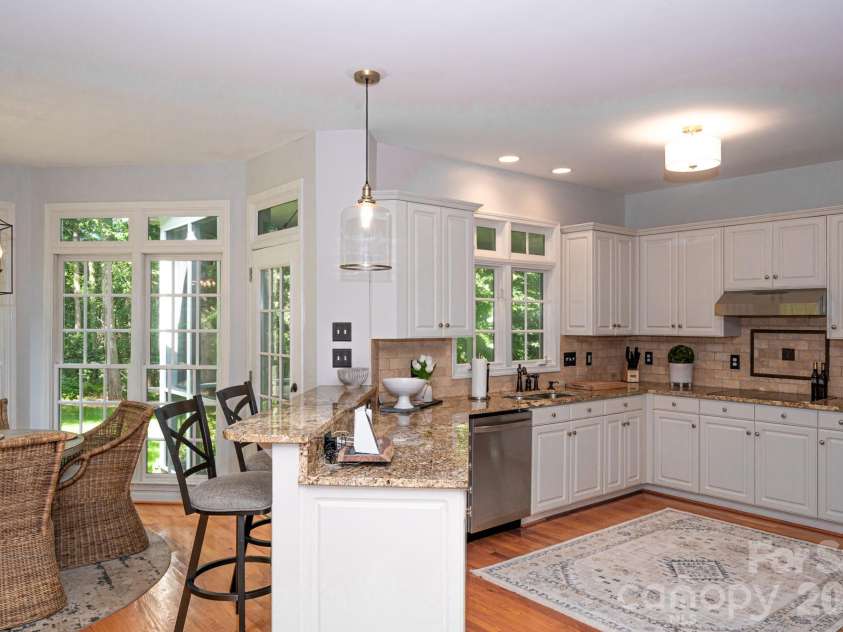 195 Cove Creek Loop, Mooresville, NC 28117.  MLS# CAR4367151, YatesRealty ID 10377. 