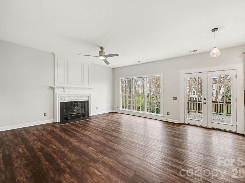 5805 Swanston Drive, Charlotte, NC 28269.  MLS# CAR4345984, YatesRealty ID 10378. 