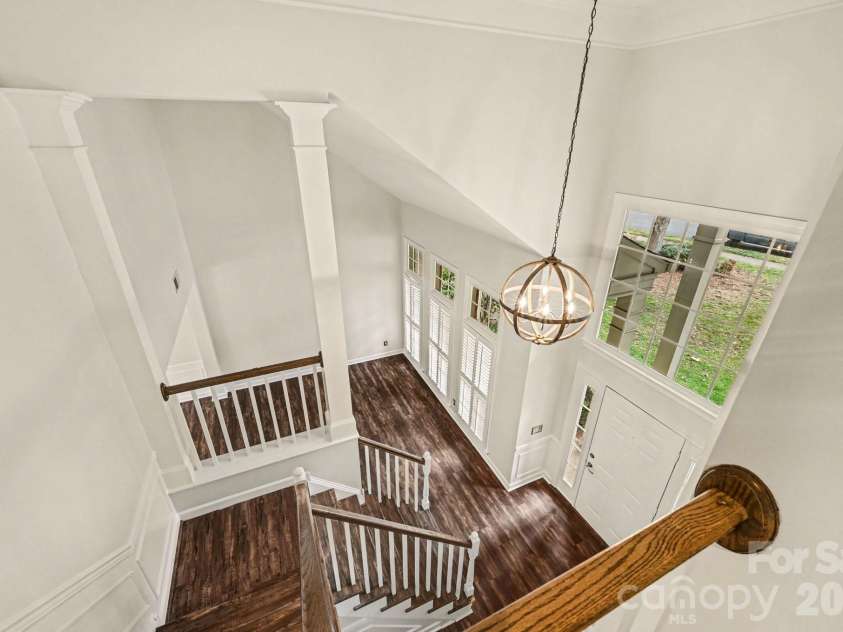 5805 Swanston Drive, Charlotte, NC 28269.  MLS# CAR4345984, YatesRealty ID 10378. 