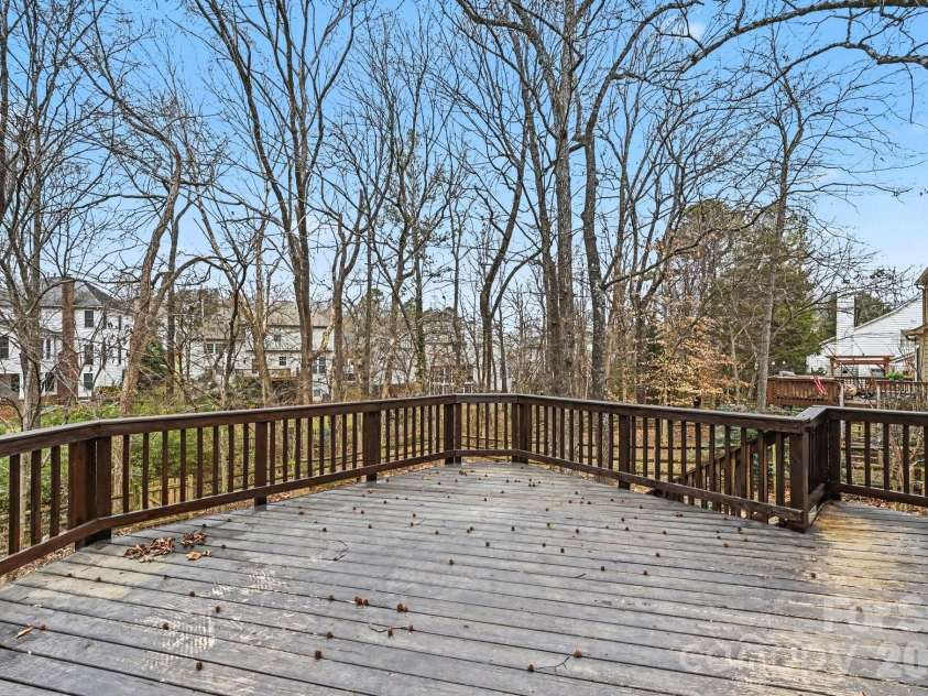 5805 Swanston Drive, Charlotte, NC 28269.  MLS# CAR4345984, YatesRealty ID 10378. 