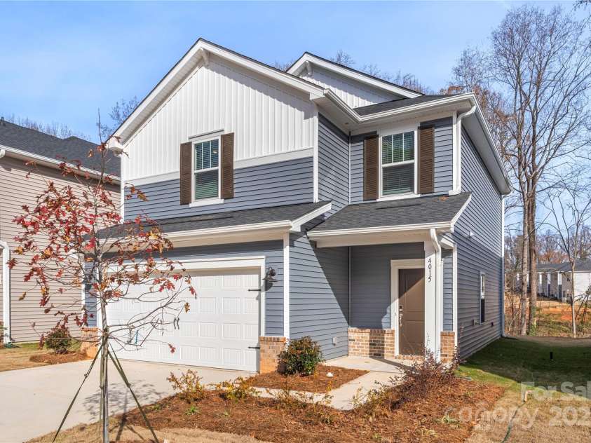 4015 Bufflehead Drive, Charlotte, NC 28269.  MLS# CAR4207398, YatesRealty ID 10379. 