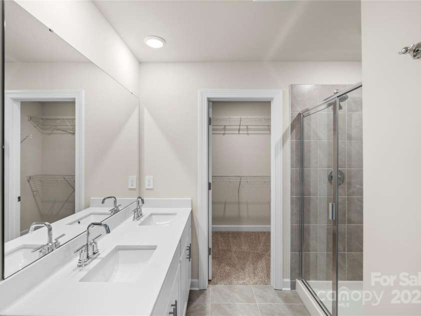 4015 Bufflehead Drive, Charlotte, NC 28269.  MLS# CAR4207398, YatesRealty ID 10379. 