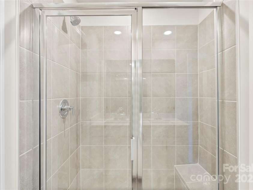 4015 Bufflehead Drive, Charlotte, NC 28269.  MLS# CAR4207398, YatesRealty ID 10379. 