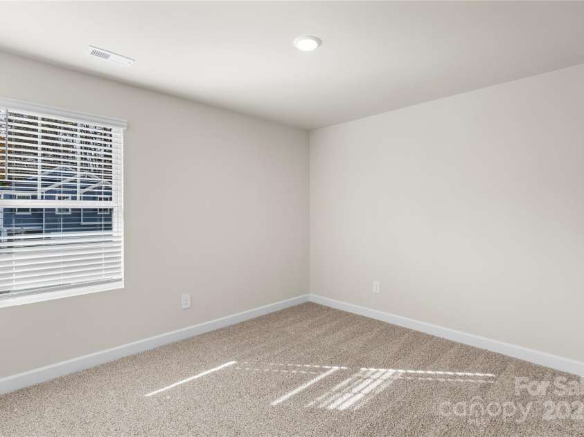 4015 Bufflehead Drive, Charlotte, NC 28269.  MLS# CAR4207398, YatesRealty ID 10379. 