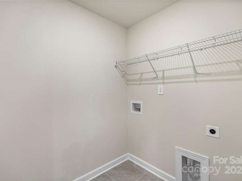 4015 Bufflehead Drive, Charlotte, NC 28269.  MLS# CAR4207398, YatesRealty ID 10379. 