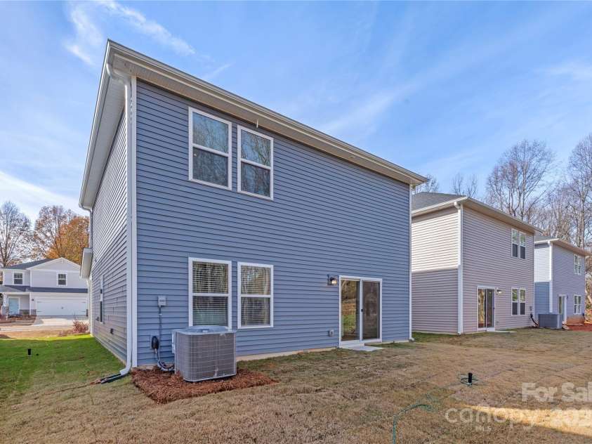 4015 Bufflehead Drive, Charlotte, NC 28269.  MLS# CAR4207398, YatesRealty ID 10379. 