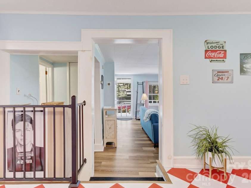 8 Concord Road, Asheville, NC 28803.  MLS# CAR4363970, YatesRealty ID 10379. 