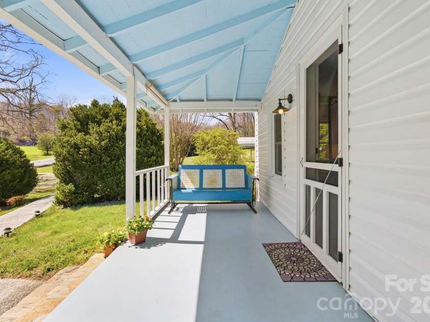 8 Concord Road, Asheville, NC 28803.  MLS# CAR4363970, YatesRealty ID 10379. 