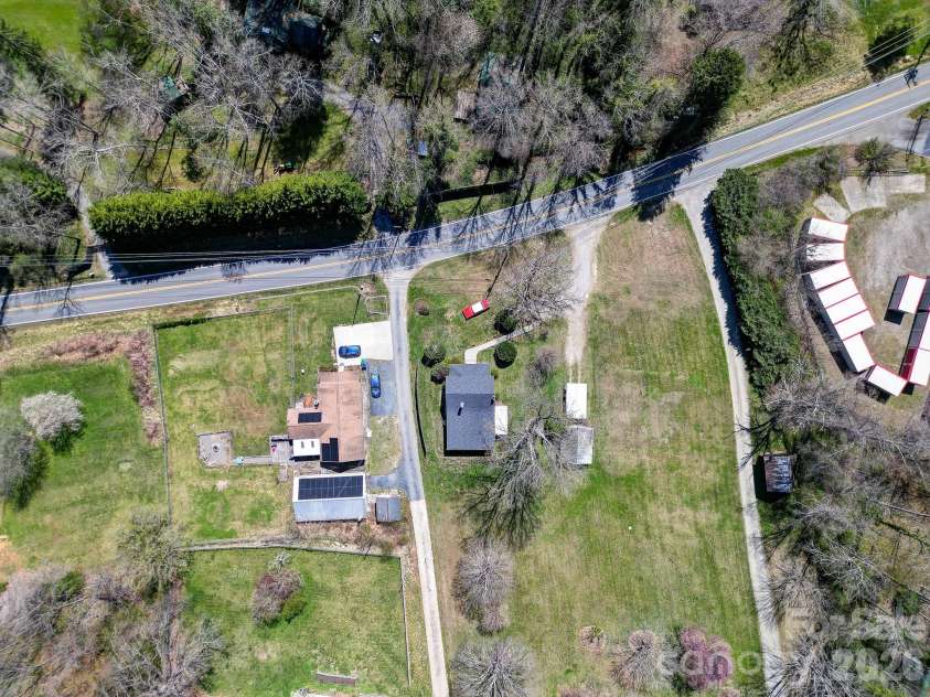 8 Concord Road, Asheville, NC 28803.  MLS# CAR4363970, YatesRealty ID 10379. 