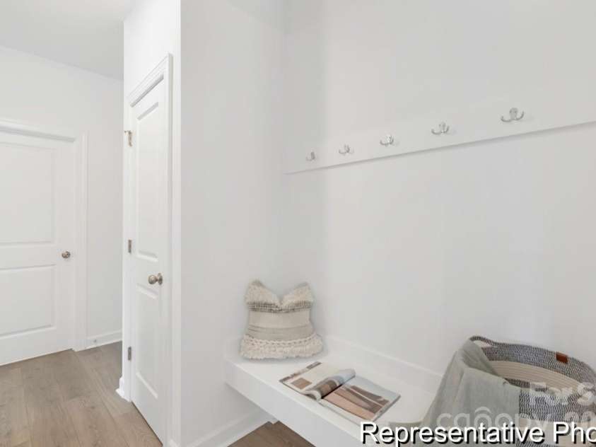 1832 Hunter Oaks Lane, Lincolnton, NC 28092.  MLS# CAR4338328, YatesRealty ID 1038. 