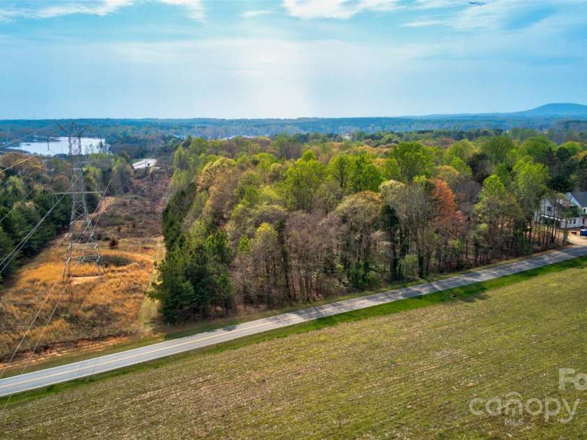 4495 Ina Lane, Sherrills Ford, NC 28673.  MLS# CAR4200480, YatesRealty ID 1038. 